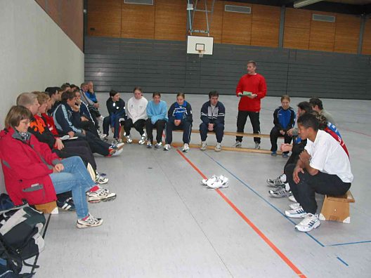 Besprechung Jugendmehrkampf-Team. Quelle: LVR