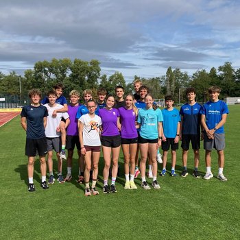 16 Läuferinnen und Läufer nahmen am Kadertraining in Mainz teil.