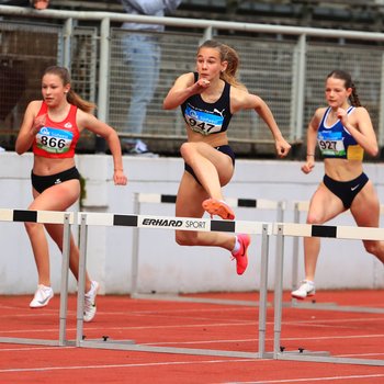 Elenor Servatius (Athletic-Team Wittlich) ist über 100 Meter Hürden mit der drittbesten Zeit gemeldet. Außerdem wird sie über 100 und 200 Meter, sowie im Weitsprung antreten (Foto: René Weiss).