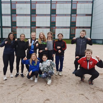 An der Trainingsmaßnahme des Perspektivkaders Süd 2022/23 haben regelmäßig 11 Jugendliche der Altersklasse U14 aus den Vereinen VfR Baumholder, LAZ Birkenfeld, LLG Hunsrück, LG Idar-Oberstein, TV Oberstein und TuS Jahn Argenthal teilgenommen (Foto:privat)