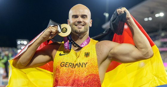 Julian Weber mit dem letzten Versuch zu Gold (Foto: Jan Papenfuss)