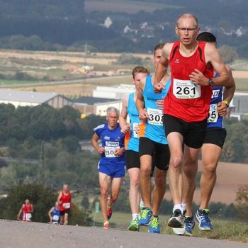 Bergauf zu den Rheinland-Titeln (Foto: Holger Teusch)