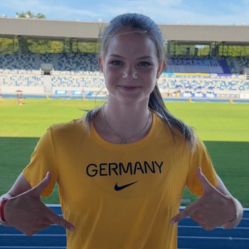 Hannah Schwind das erste Mal im Nationaltrikot (Foto: privat)