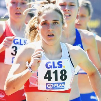 Lucia Sturm (TSV Moselfeuer Lehmen) geht in Karlsruhe an den Start (Foto: Iris Hensel).