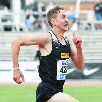 Benjamin Dern (Silvesterlauf Trier) präsentiert sich in Karlsruhe ebenfalls zum ersten Mal 2024 bei einem Wettkampf (Wolfgang Birkenstock).