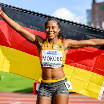 Gold für Judith Bilepo Mokobe über 200m bei der U20 EM in Tampere (Foto: Jan Papenfuss).