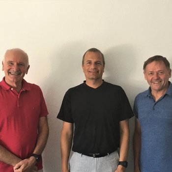 Am 1. September 2022 nimmt der promovierte Sportwissenschaftler Dr. Stefan Letzelter (Bild Mitte) aus Klein-Winternheim bei Mainz als Leitender Landestrainer Leichtathletik seine Tätigkeit für die ARGE Rheinland-Pfalz auf (Foto: privat).