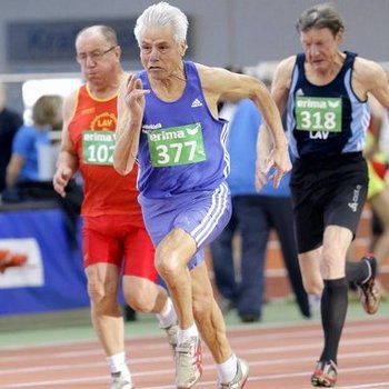 Adolf Nehren (LA TuS Mayen) nimmt unter anderem die 100 Meter der M80 in Angriff und darf auf Gold hoffen (Foto: <a href="https://www.wolfgang-birkenstock.de/" target="_blank">Wolfgang Birkenstock</a>).