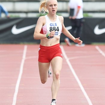 Leonie Kupser (DJK Ochtendung) tritt in Pfungstadt über 400 Meter an (Foto: Iris Hensel).
