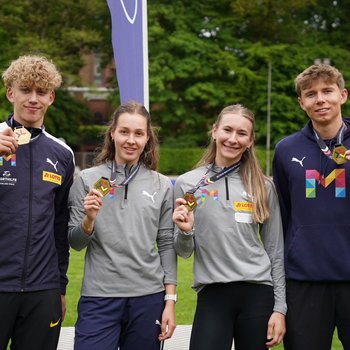 In Hamburg gelang dem USC Mainz ein Meisterstück: In 3:30,90 Minuten holten Johannes Böcher, Mara Sophie Schmitz, Tobias Wewiorka und Emma Kaul den Titel über 4x400 Meter in der gemischten U20 (Foto: privat).