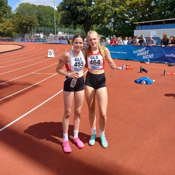 Über 800 Meter der W15 standen gleich zwei LVR’lerinnen im Finale. Lena Eichhorn (LG Rhein-Wied) wurde Vierte in 2:15,84 Minuten. Lucie Biehl (TuS Katzenelnbogen/Klingelbach) belegte einen tollen sechsten Rang in 2:16,92 Minuten (Foto: privat).