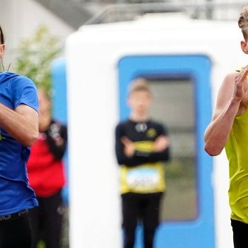 Albrecht Hamisch (Nr. 141 - TG Konz) und Nico Löffler (TV 1861 Bad Ems) starten auch in Ludwigshafen über 100m (Foto: <a href="https://www.wolfgang-birkenstock.de/" target="_blank">Wolfgang Birkenstock</a>).