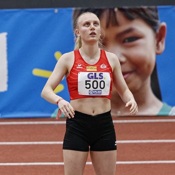 Über 200 Meter holte Leonie Kupser, normalerweise für die LG Rhein-Wied unterwegs, nun aber für die HöMS Hessen im Einsatz, den Sieg. In 24,60 Sekunden blieb sie gleichzeitig unterhalb der Norm für die U23-DM (Foto: Gantenberg).
